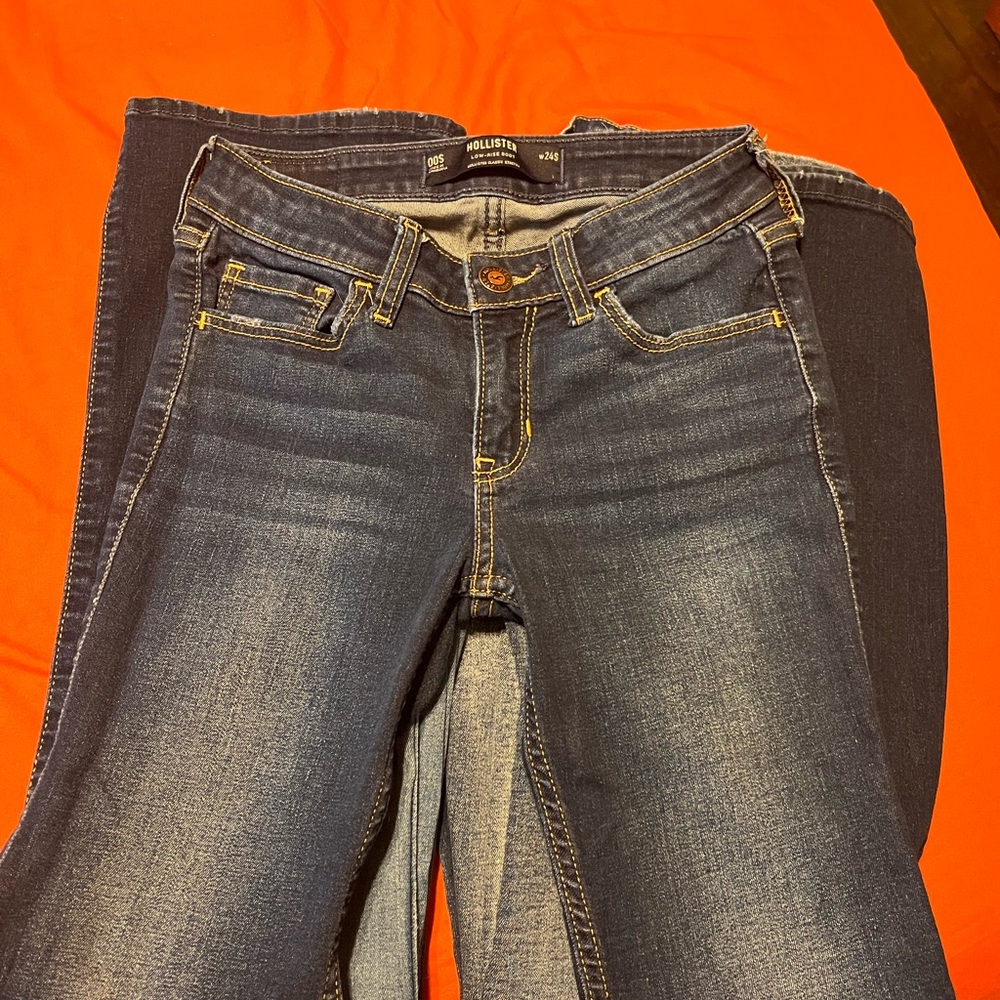 Hollister Dark and Light Blue Straight Jeans - Picture 5 of 13